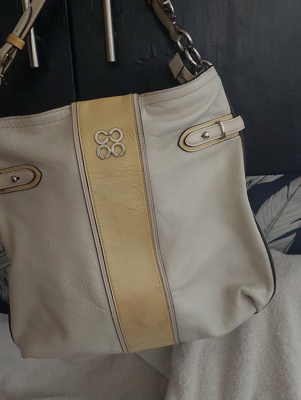Coach and Four Cream Leather Shoulder Bag with Yellow Center Stripe